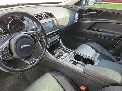 2017 Jaguar XE 35t Prestige